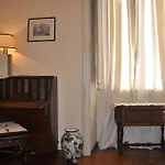Le Streghe Nocleg ze śniadaniem *